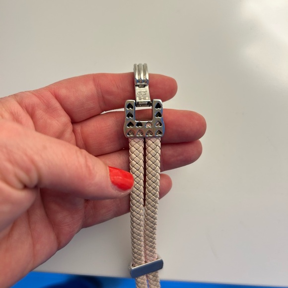 JUDITH RIPKA Diamond leather bracelet. - Picture 9 of 11